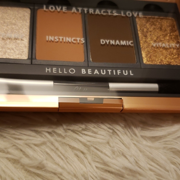 Chella La Vie Eyeshadow Palette New - Picture 6 of 8